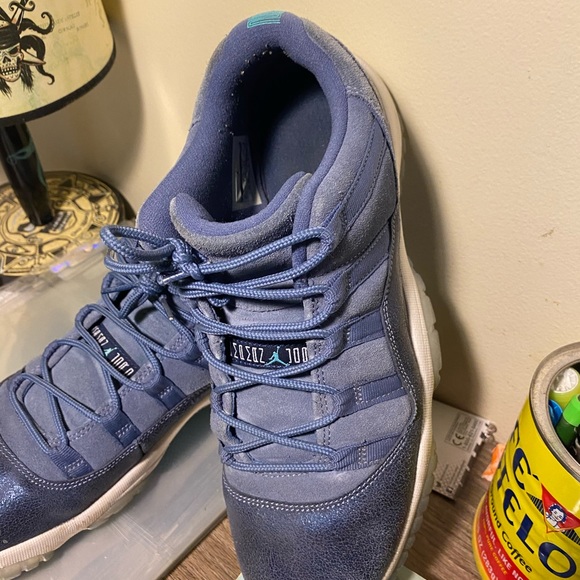 Jordan 11 “Blue Moon” Low - Picture 3 of 5